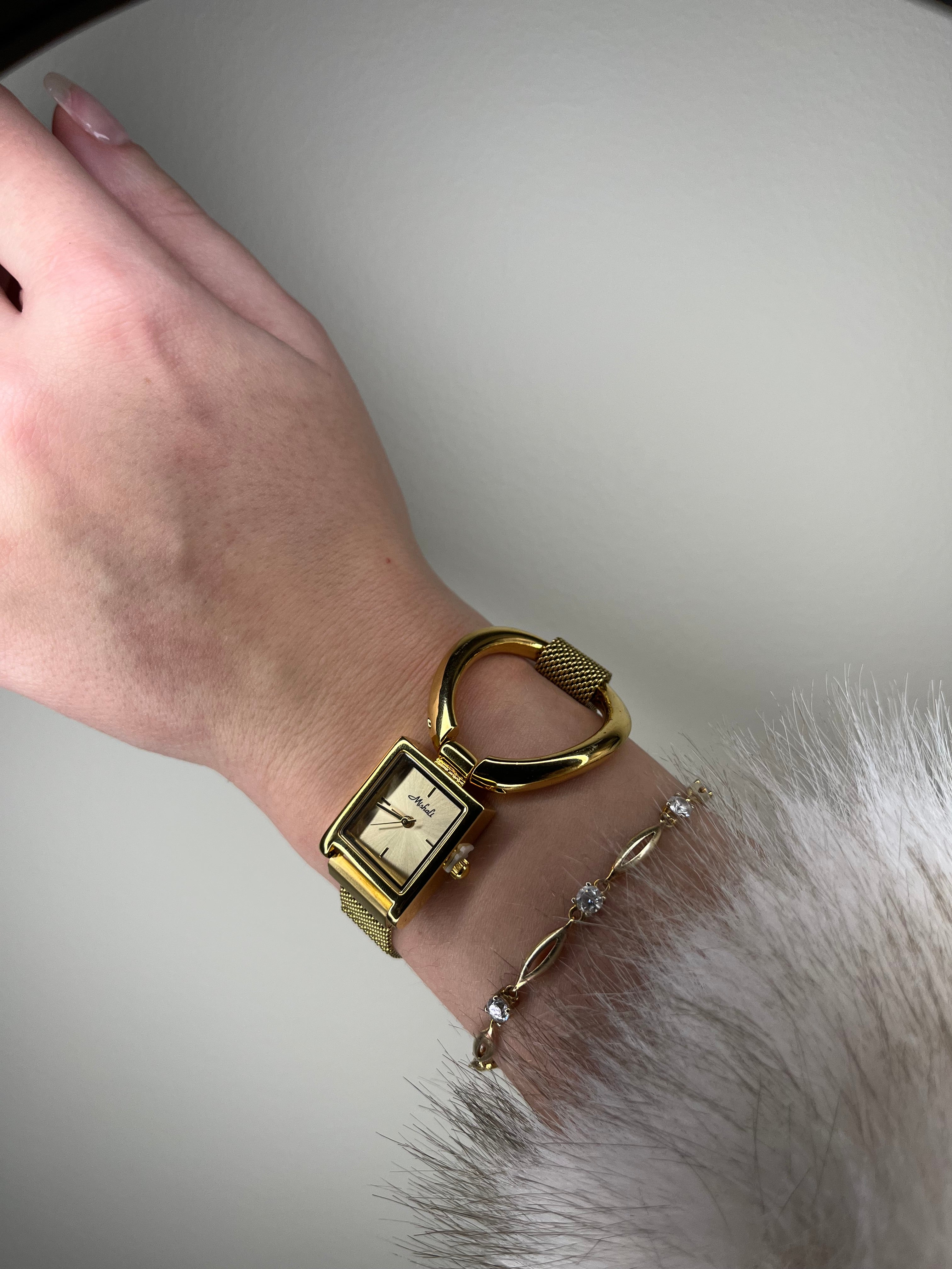 Elypse – Montre-Bijou Femme d’élégance sculpturale