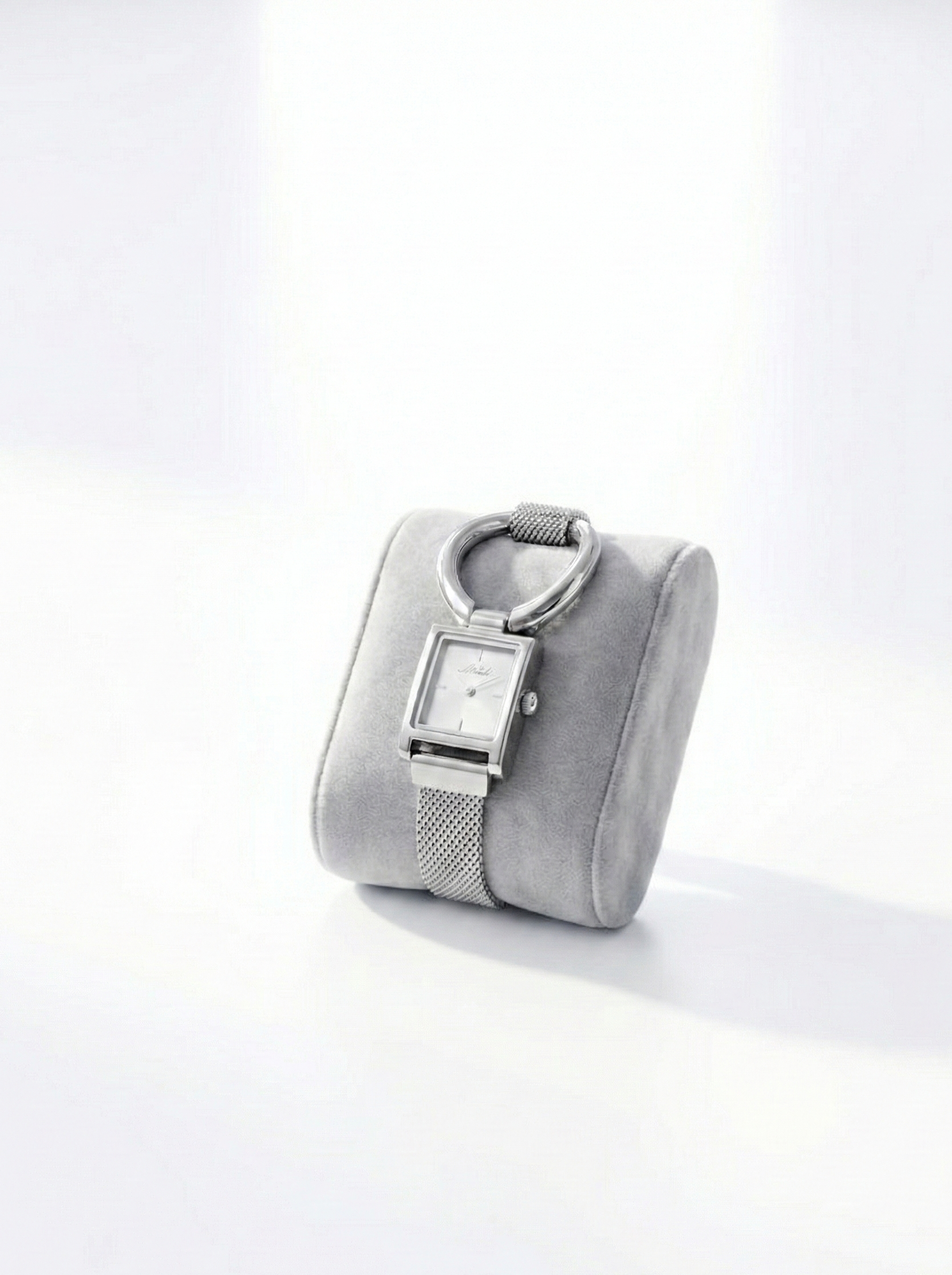 Elypse – Montre-Bijou Femme d’élégance sculpturale